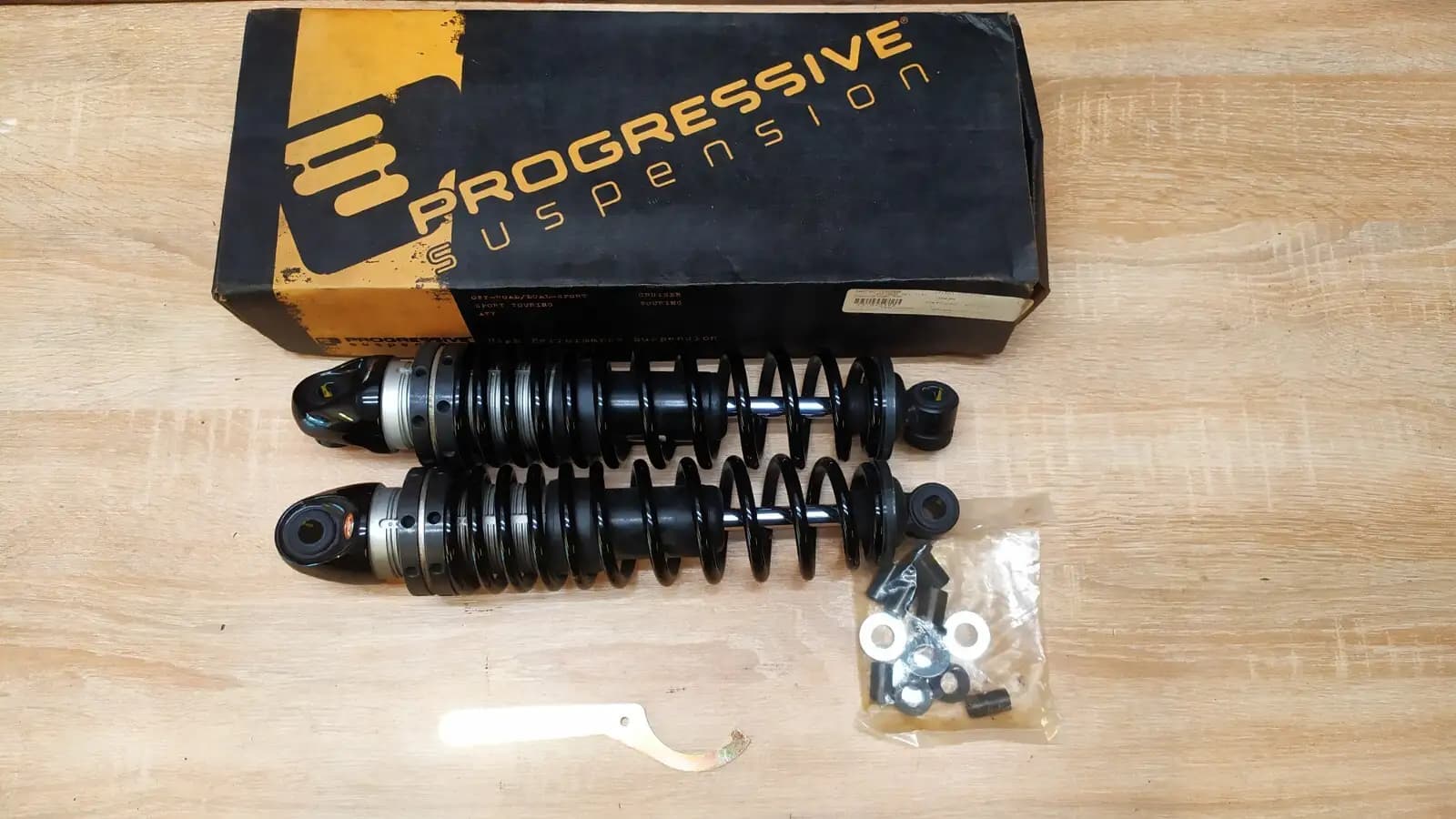 GENUINE HARLEY DAVIDSON REAR SHOCKS SPORTSTER XL1200 CX ROADSTER OEM 54000103