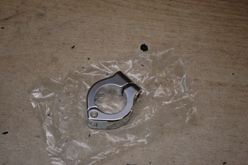Harley Davidson TOURING CLAMP,FOG LAMP,SHORT 68000124