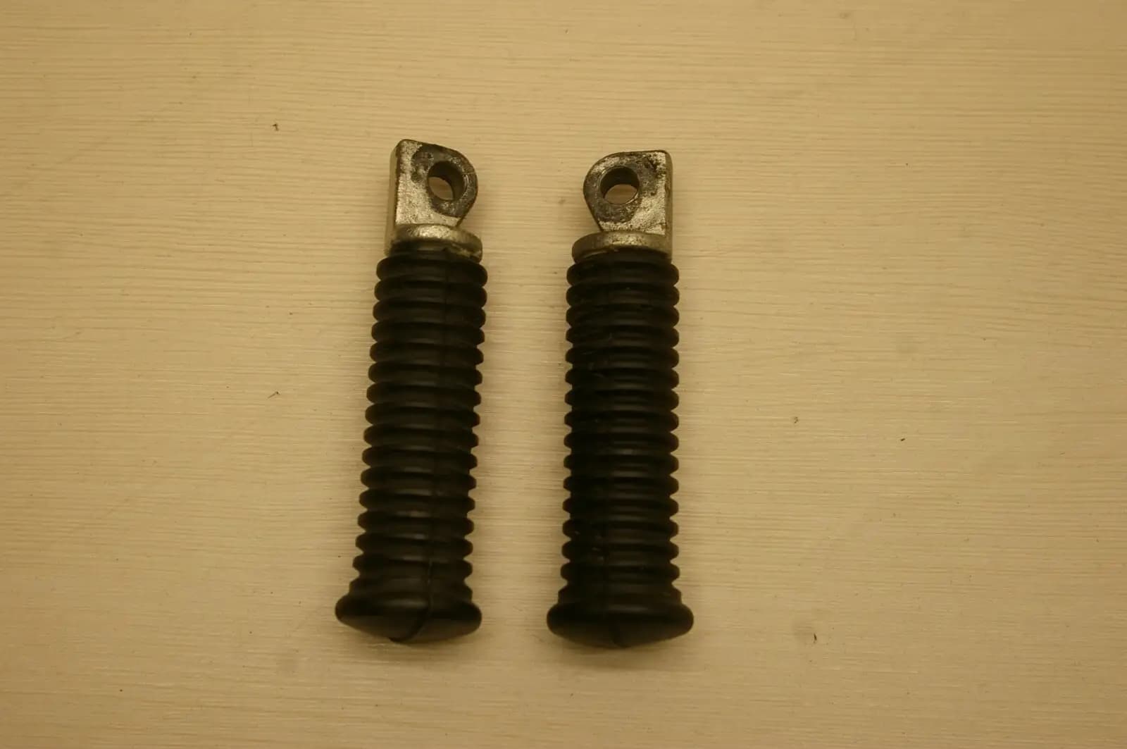 Harley Davidson Sportster / Dyna / Softail Footrest Peg / Pedal