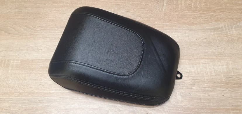 Harley-Davidson Softail Fatboy Passenger Seat Rear Pillion