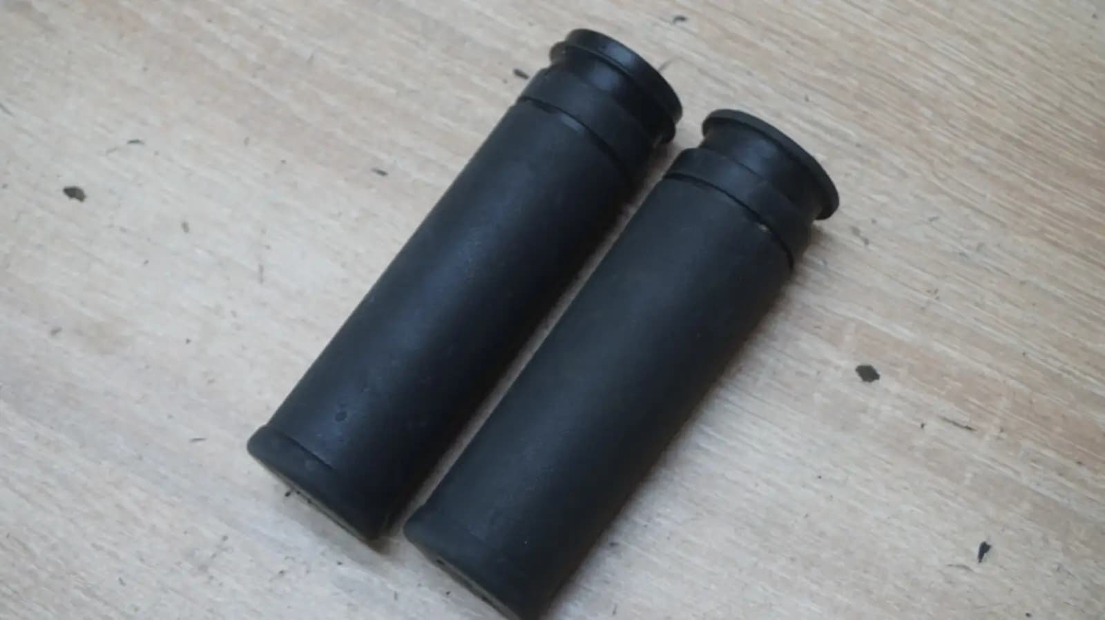 Harley Davidson Street Glide 2018 - 2022 HandleBar Grips Throttle Tube